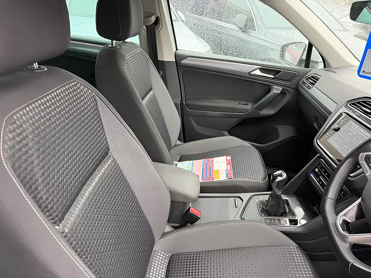 Used 2021 Volkswagen Tiguan Active White - Interior and Exterior details 11