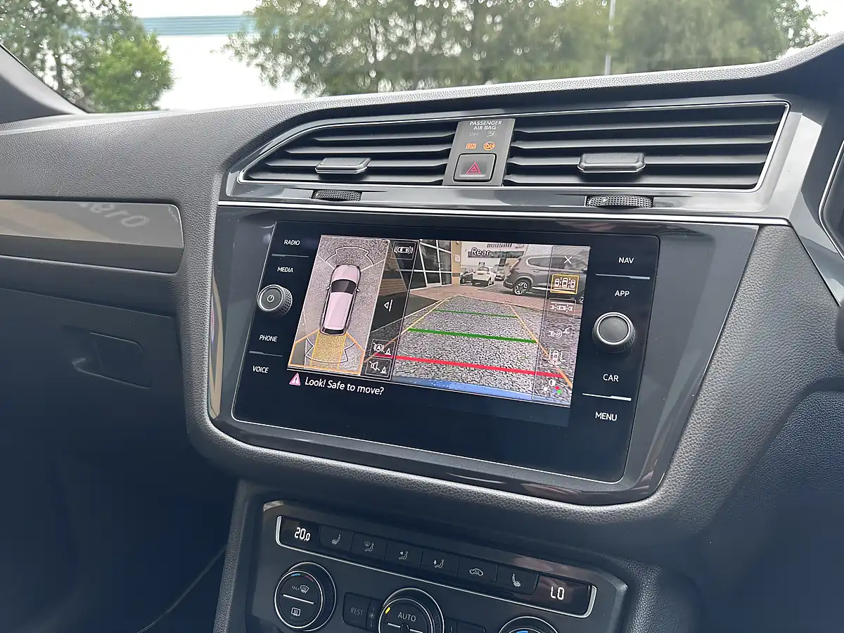 Used 2021 Volkswagen Tiguan Allspace R-Line Tech Blue - Interior and Exterior details 12