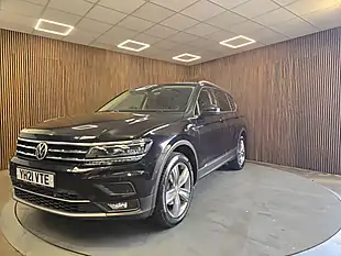 Used 2021 Volkswagen Tiguan Allspace Sel Black - Interior and Exterior details 4