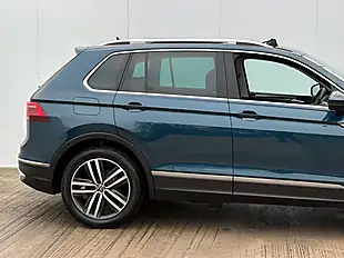 Used 2021 Volkswagen Tiguan Elegance Nightshade Blue - Interior and Exterior details 11