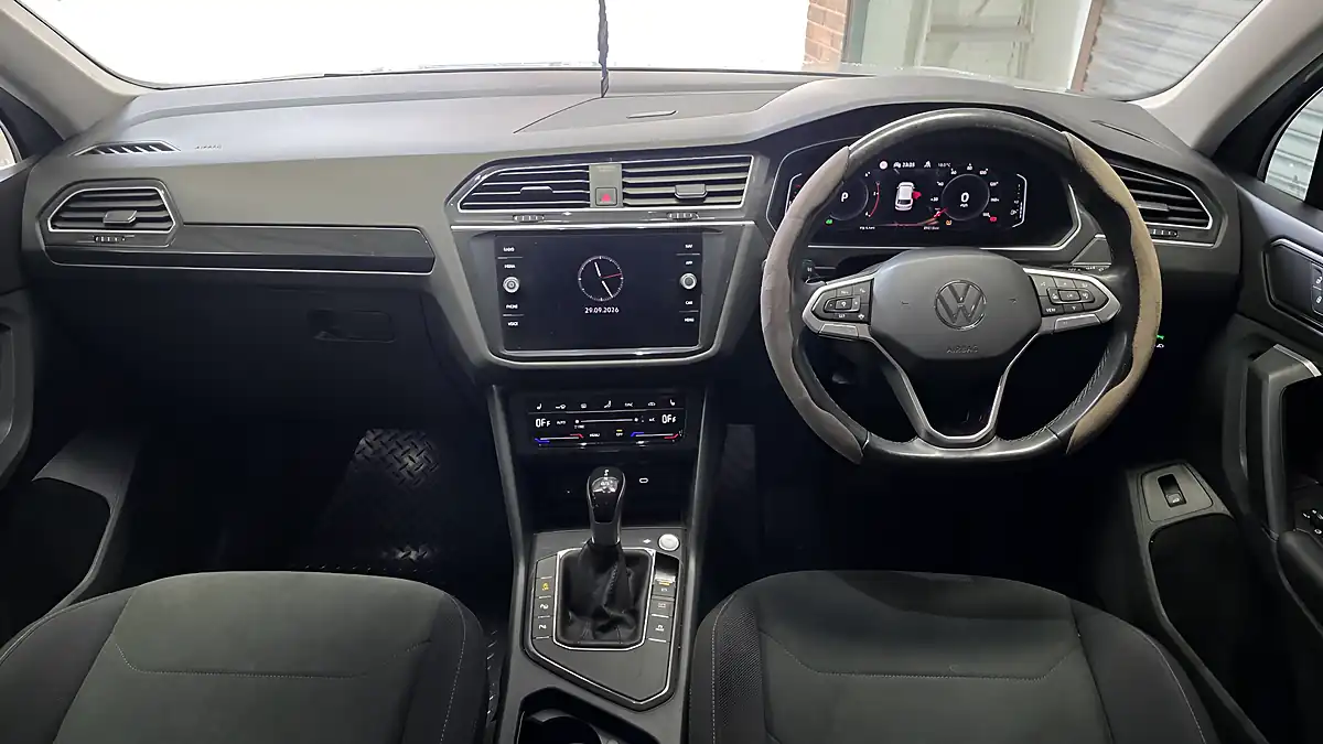 Used 2021 Volkswagen Tiguan Elegance Silver - Interior and Exterior details 11