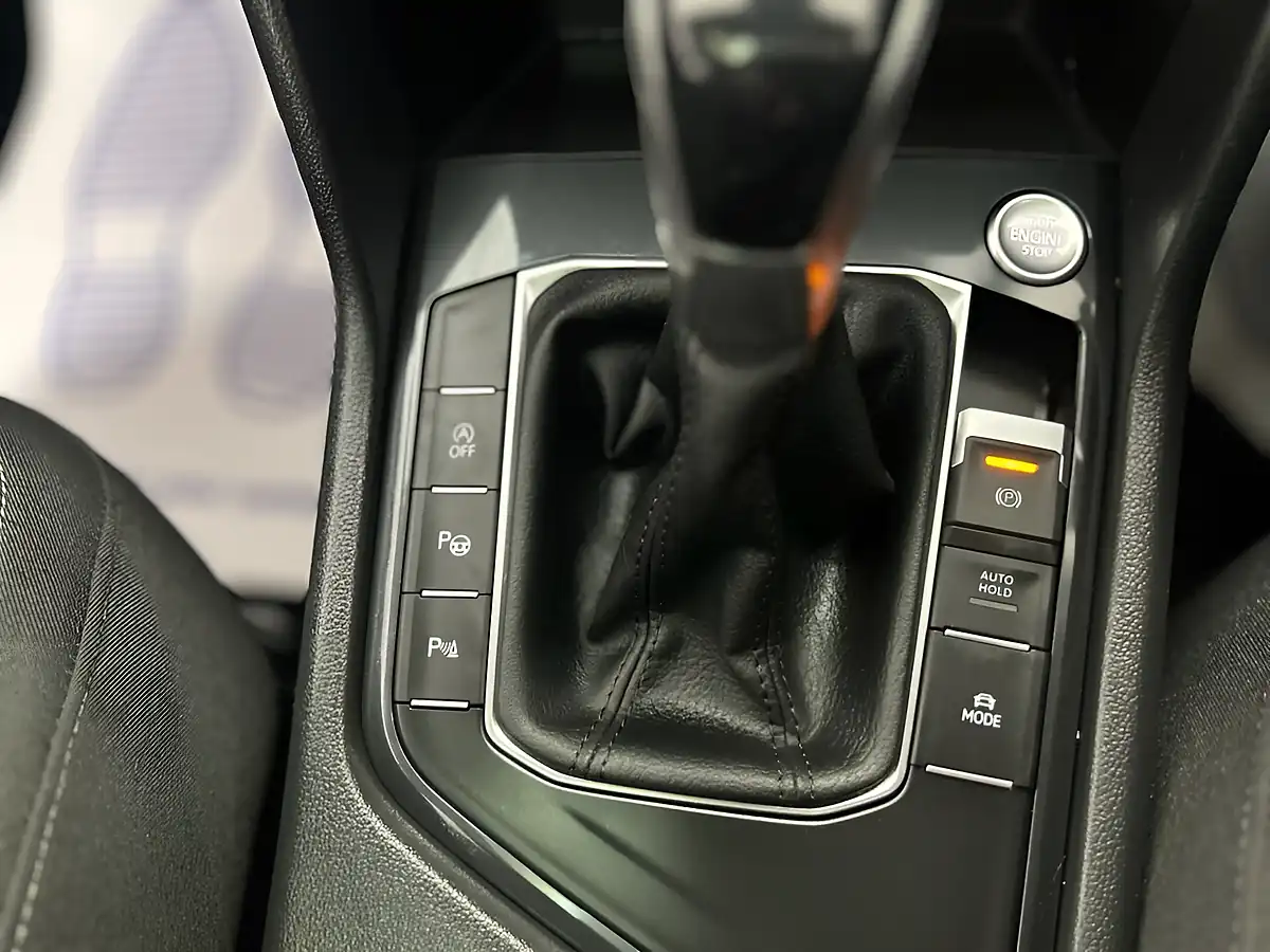 Used 2021 Volkswagen Tiguan Elegance Silver - Interior and Exterior details 13