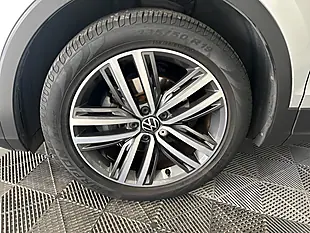 Used 2021 Volkswagen Tiguan Elegance Silver - Interior and Exterior details 9