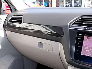 Used 2021 Volkswagen Tiguan Elegance White - Interior and Exterior details 16
