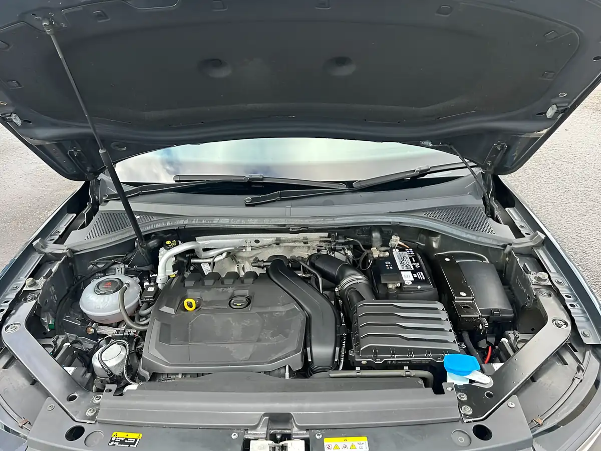 Used 2021 Volkswagen Tiguan Life Blue - Interior and Exterior details 16