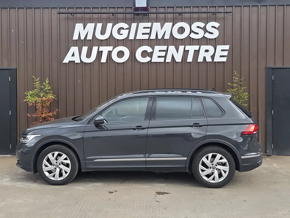 Used 2021 Volkswagen Tiguan Life Grey - Interior and Exterior details 4