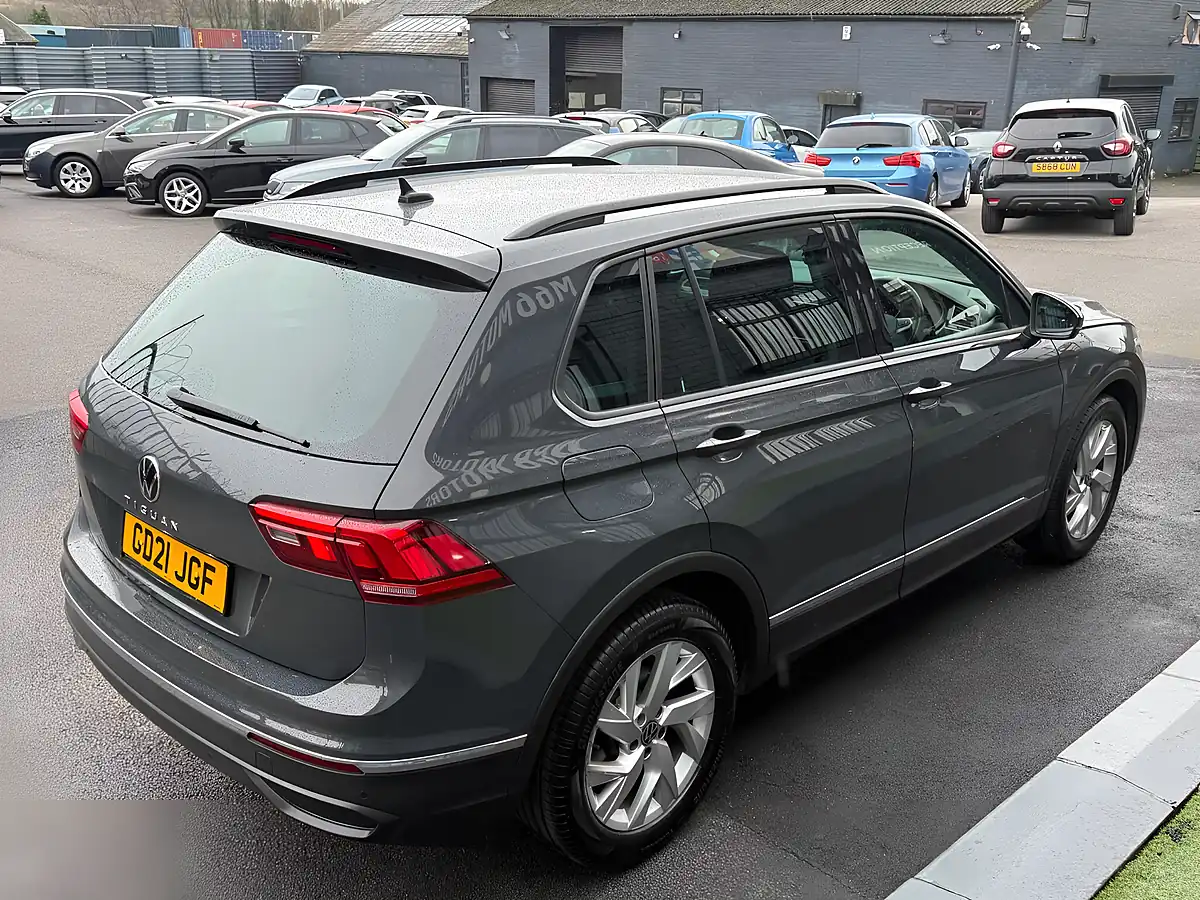 Used 2021 Volkswagen Tiguan Life Grey - Interior and Exterior details 12