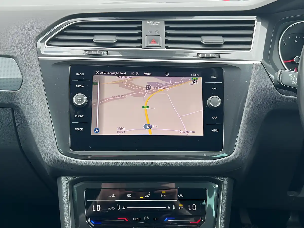 Used 2021 Volkswagen Tiguan Life Pure White - Interior and Exterior details 2