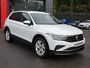Used 2021 Volkswagen Tiguan Life Pure White - Interior and Exterior details 6