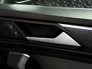 Used 2021 Volkswagen Tiguan R Black - Interior and Exterior details 19