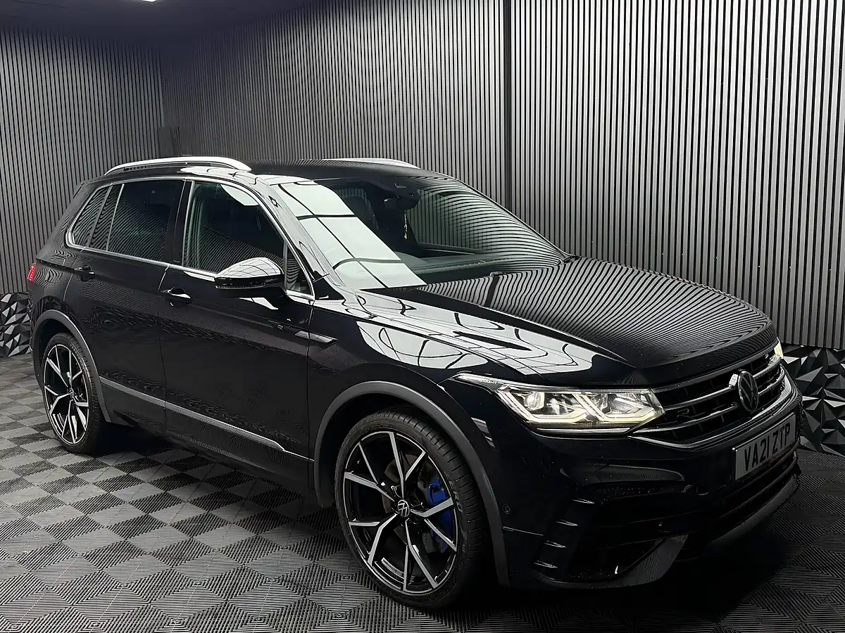 Used 2021 Volkswagen Tiguan R Black - Interior and Exterior details 5