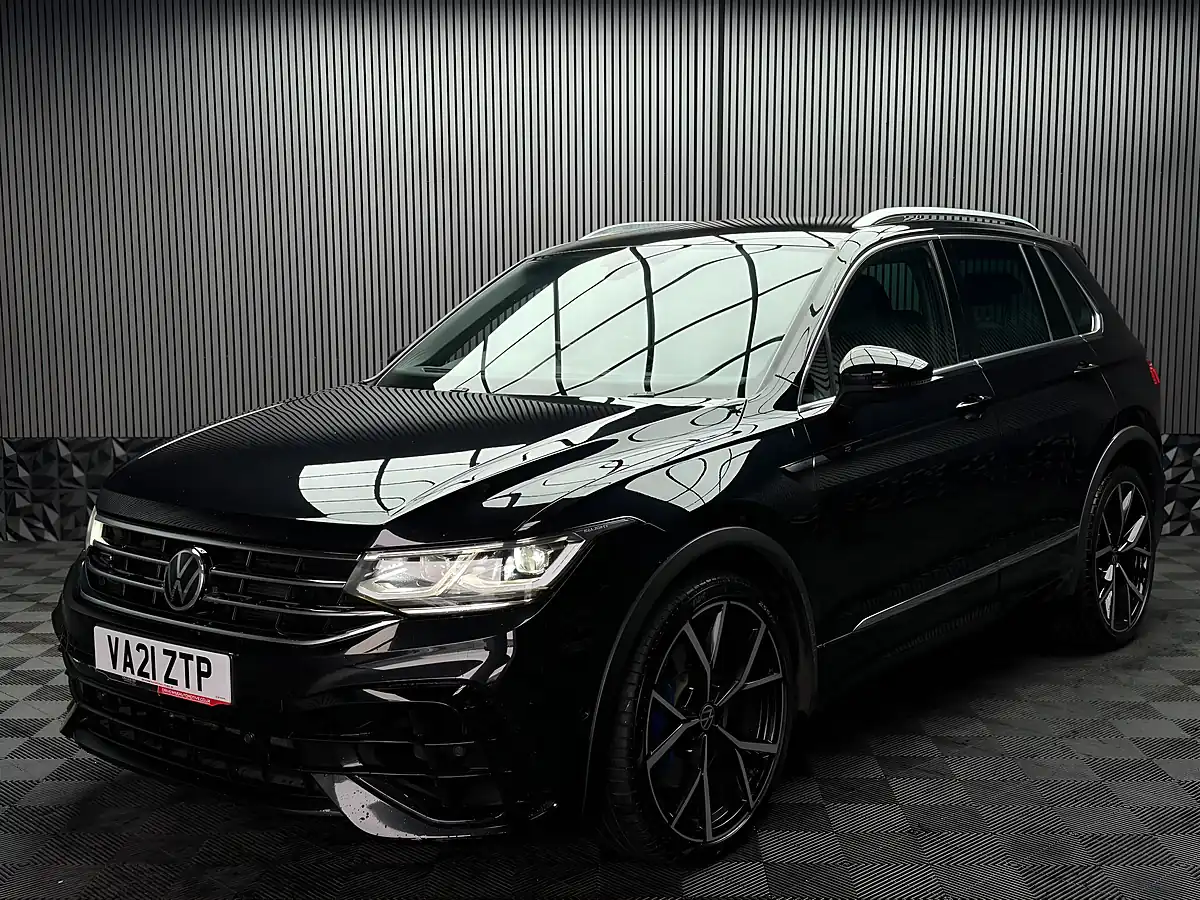 Used 2021 Volkswagen Tiguan R Black - Interior and Exterior details 7