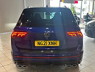 Used 2021 Volkswagen Tiguan R Blue - Interior and Exterior details 10