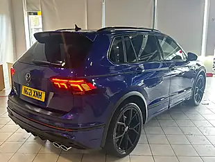 Used 2021 Volkswagen Tiguan R Blue - Interior and Exterior details 11