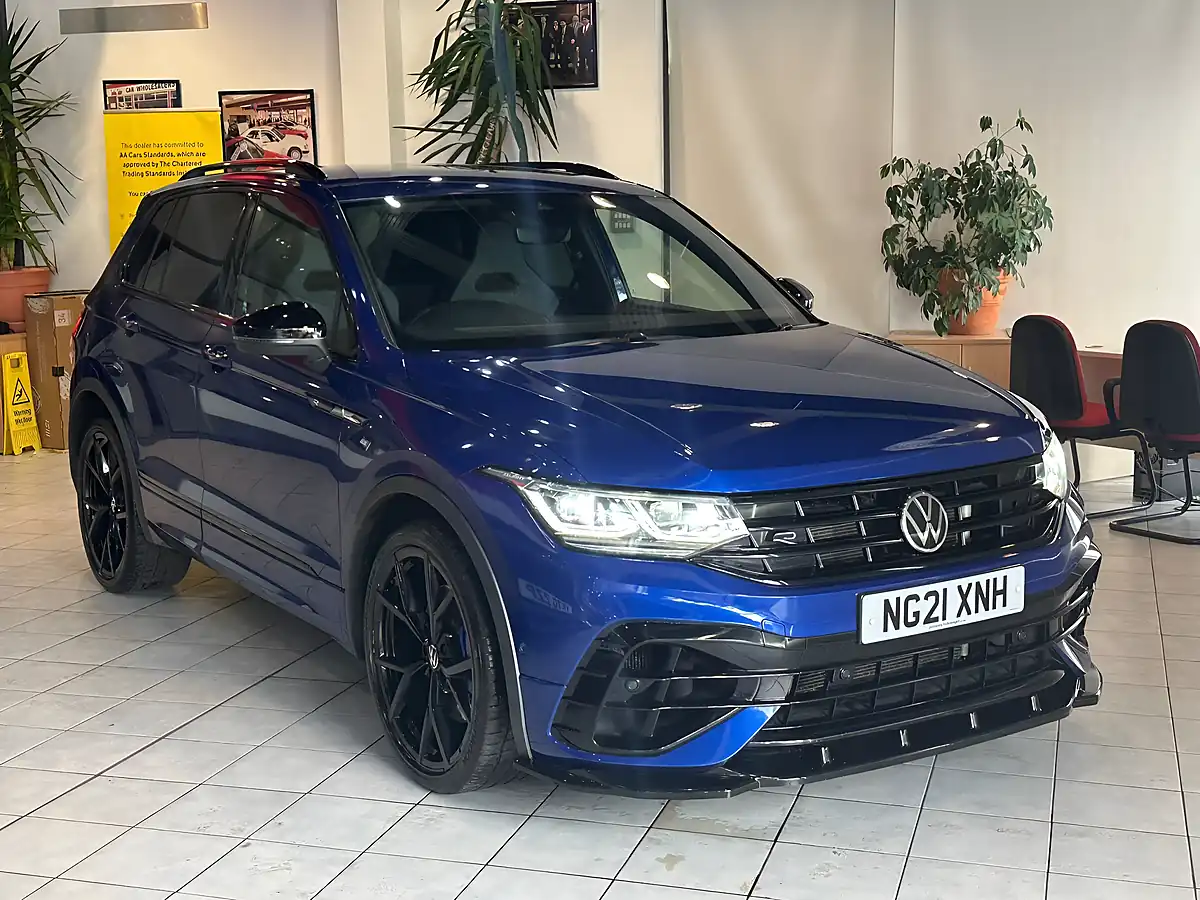 Used 2021 Volkswagen Tiguan R Blue - Interior and Exterior details 2
