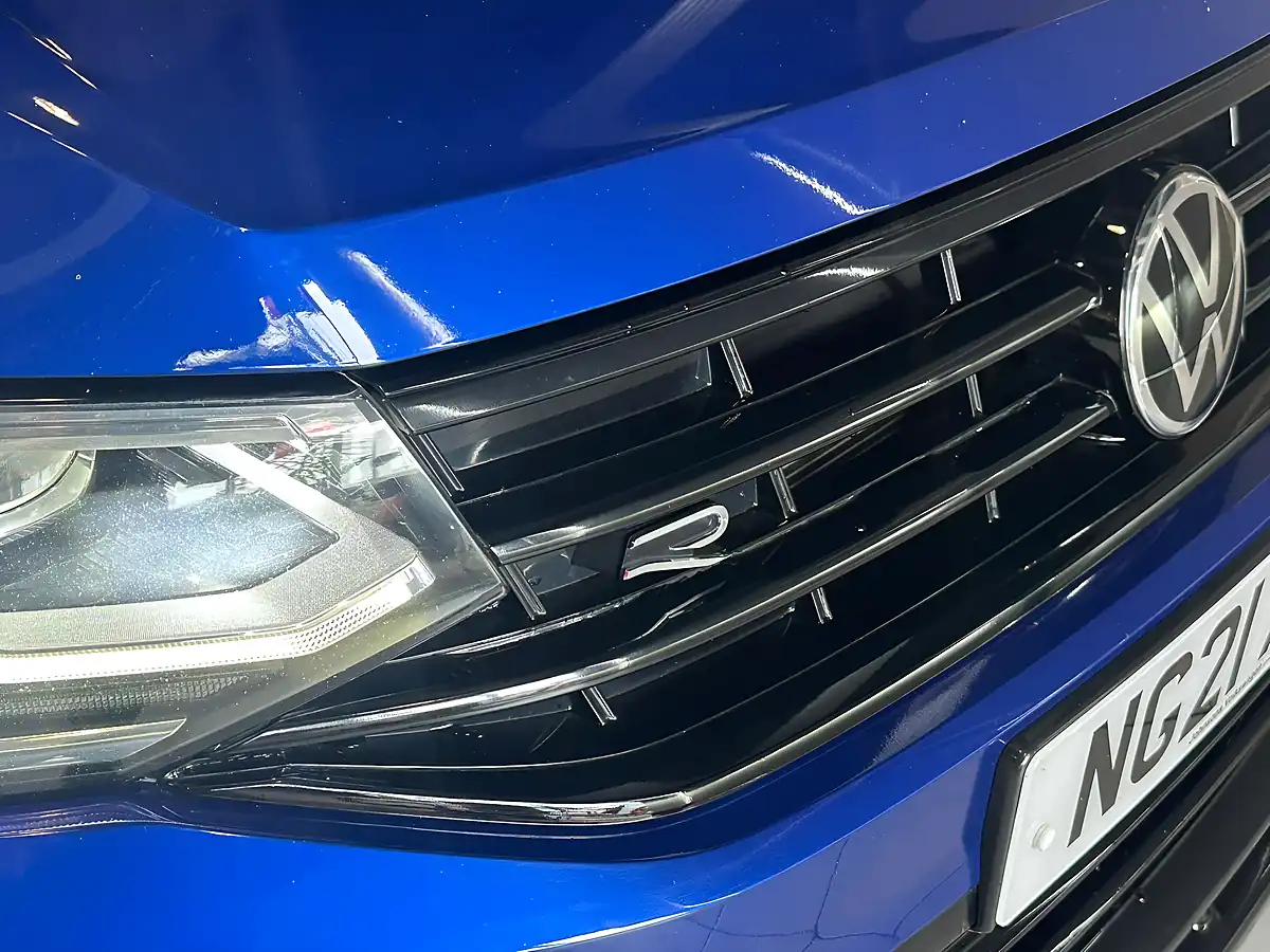 Used 2021 Volkswagen Tiguan R Blue - Interior and Exterior details 4