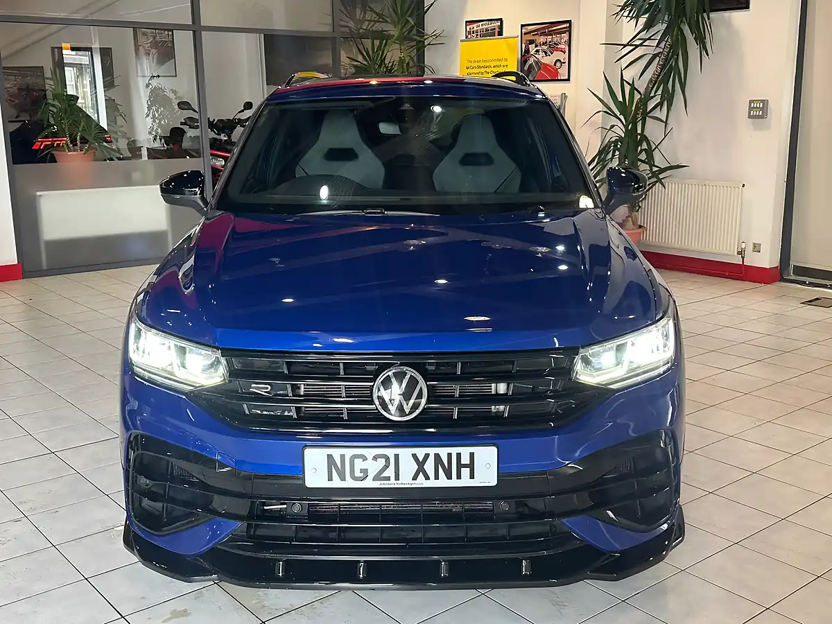 Used 2021 Volkswagen Tiguan R Blue - Interior and Exterior details 5