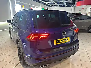 Used 2021 Volkswagen Tiguan R Blue - Interior and Exterior details 9