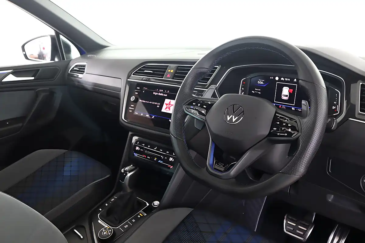 Used 2021 Volkswagen Tiguan R Blue - Interior and Exterior details 2