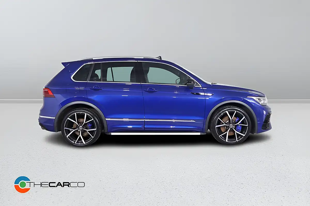 Used 2021 Volkswagen Tiguan R Blue - Interior and Exterior details 9
