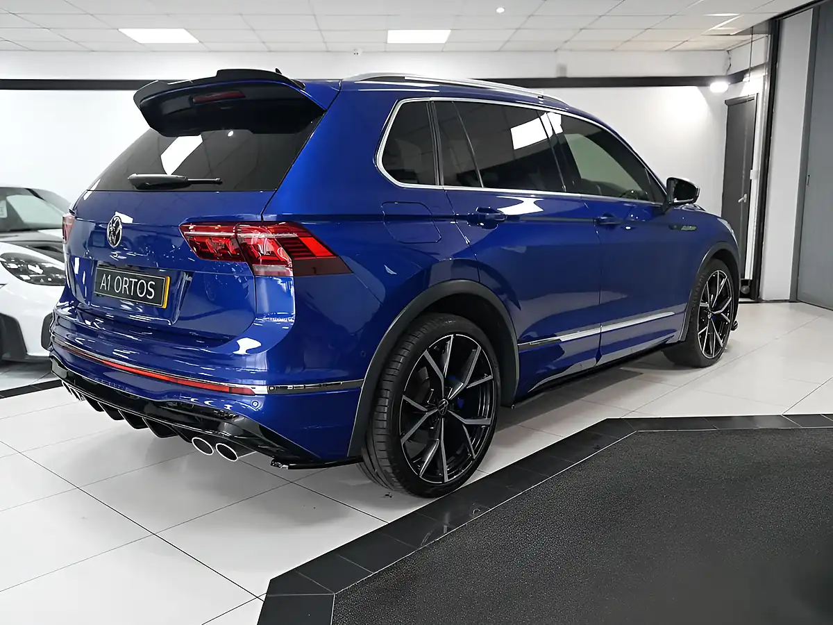 Used 2021 Volkswagen Tiguan R Lapiz Blue - Interior and Exterior details 10