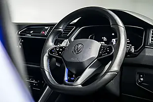 Used 2021 Volkswagen Tiguan R Lapiz Blue - Interior and Exterior details 17