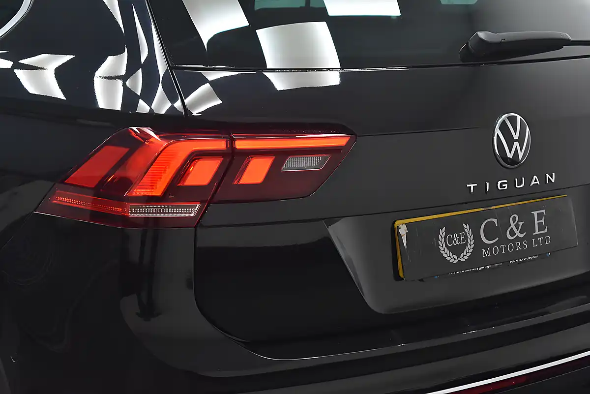 Used 2021 Volkswagen Tiguan R-Line Black - Interior and Exterior details 14