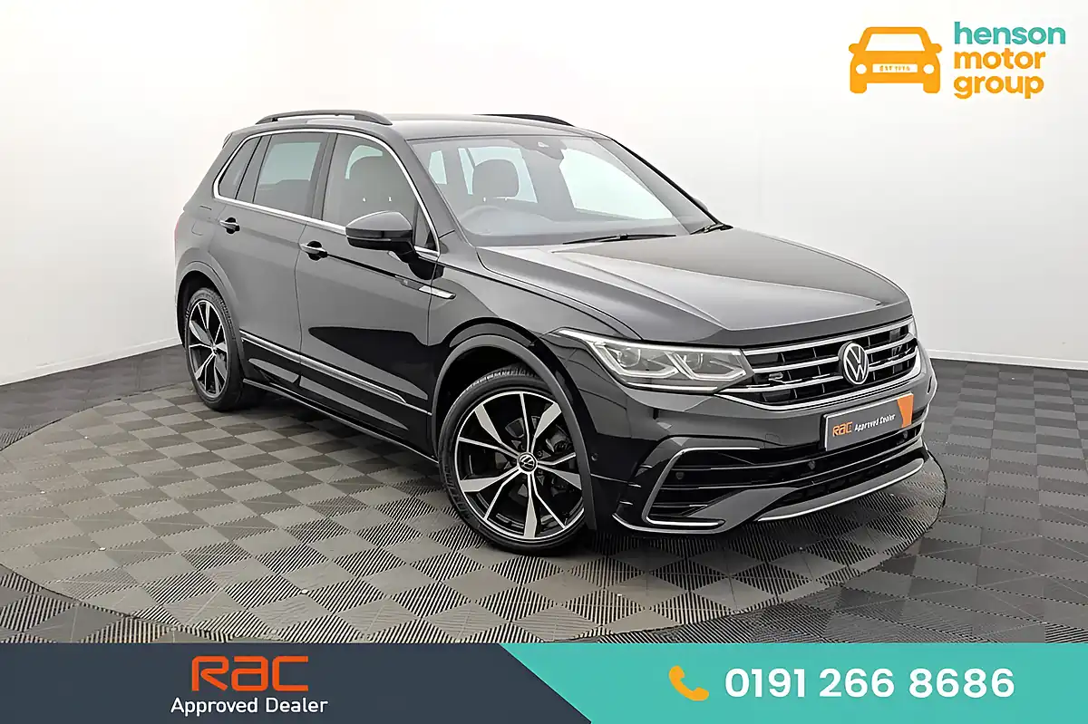 Used 2021 Volkswagen Tiguan R-Line Black - Front View