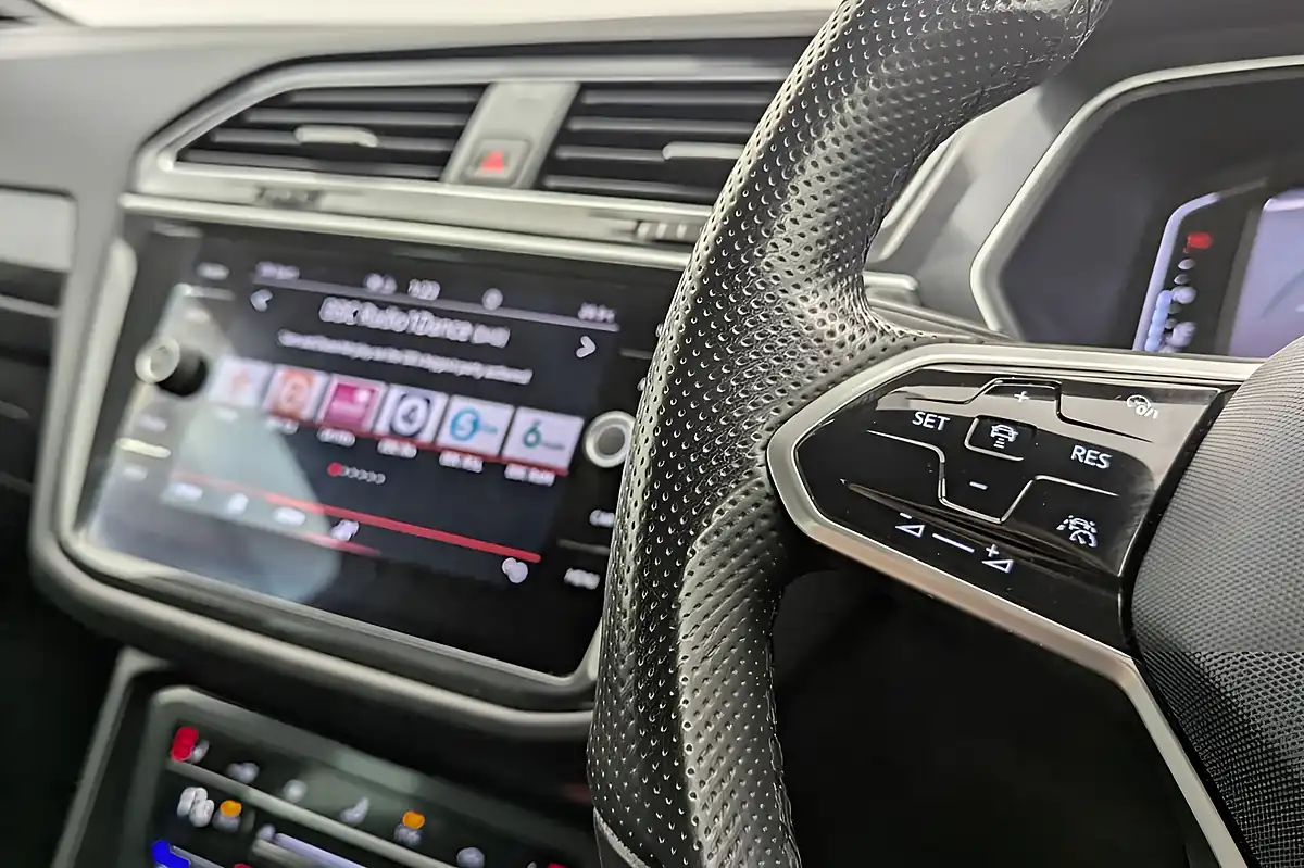 Used 2021 Volkswagen Tiguan R-Line Black - Interior and Exterior details 10