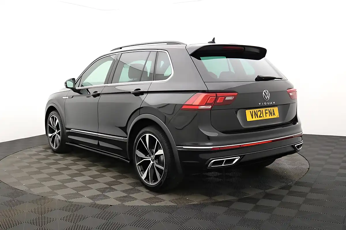 Used 2021 Volkswagen Tiguan R-Line Black - Interior and Exterior details 5