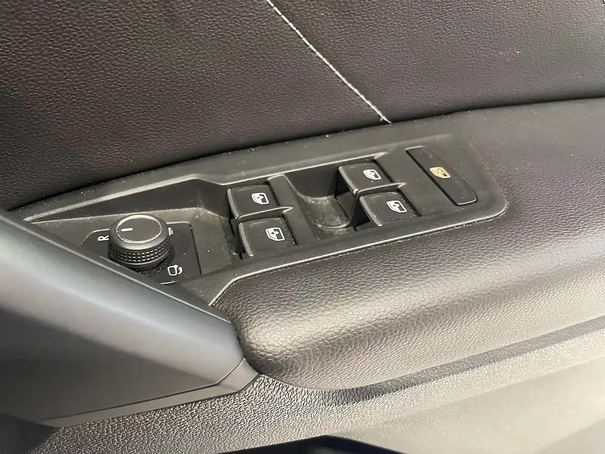 Used 2021 Volkswagen Tiguan R-Line Black - Interior and Exterior details 20