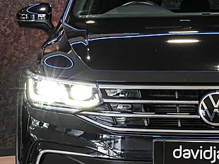 Used 2021 Volkswagen Tiguan R-Line Black - Interior and Exterior details 10