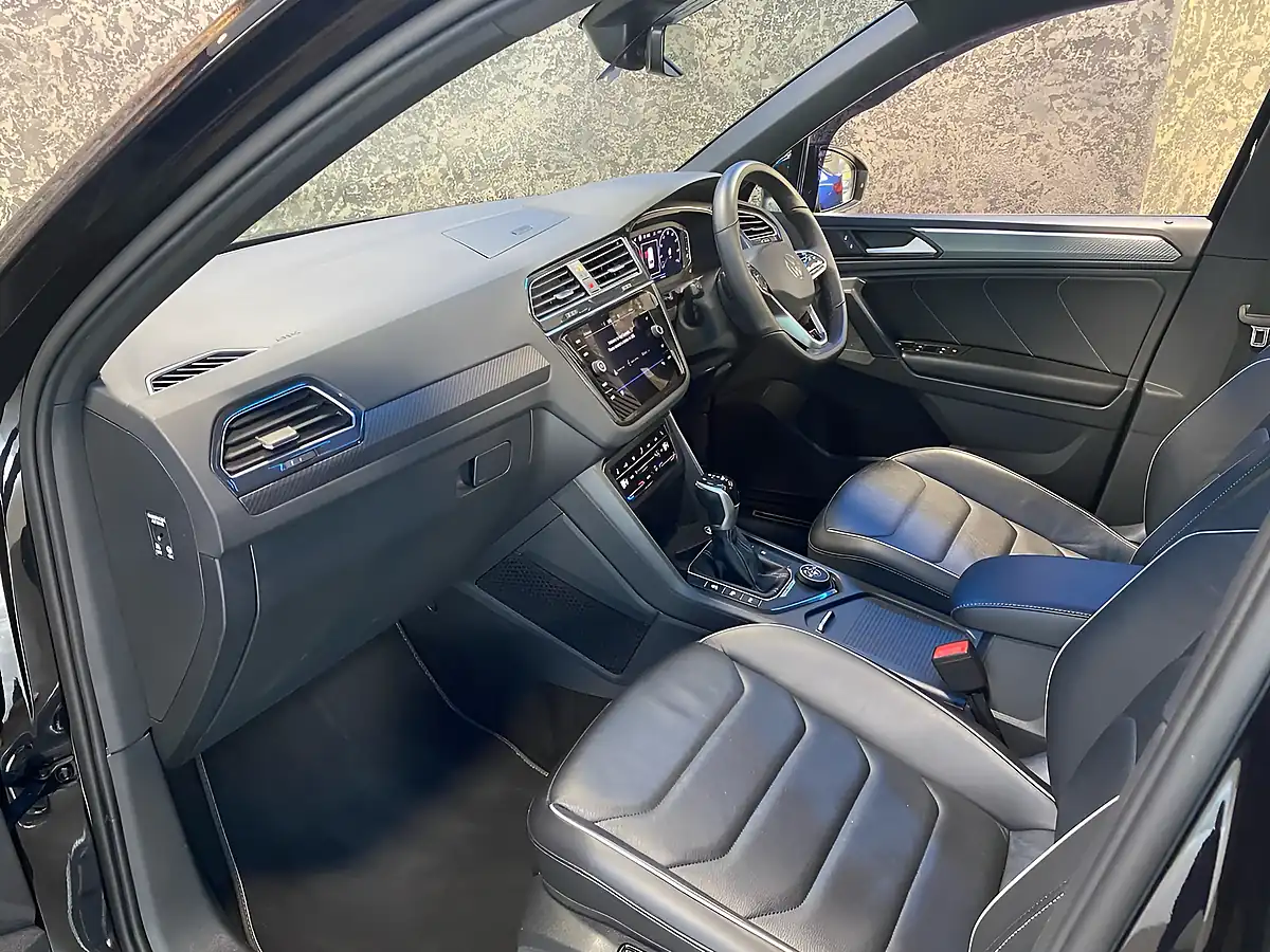 Used 2021 Volkswagen Tiguan R-Line Black - Interior and Exterior details 14