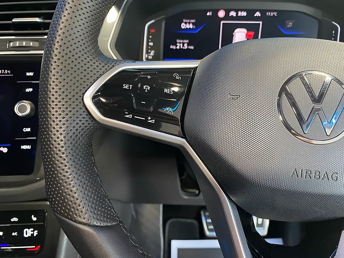 Used 2021 Volkswagen Tiguan R-Line Black - Interior and Exterior details 17