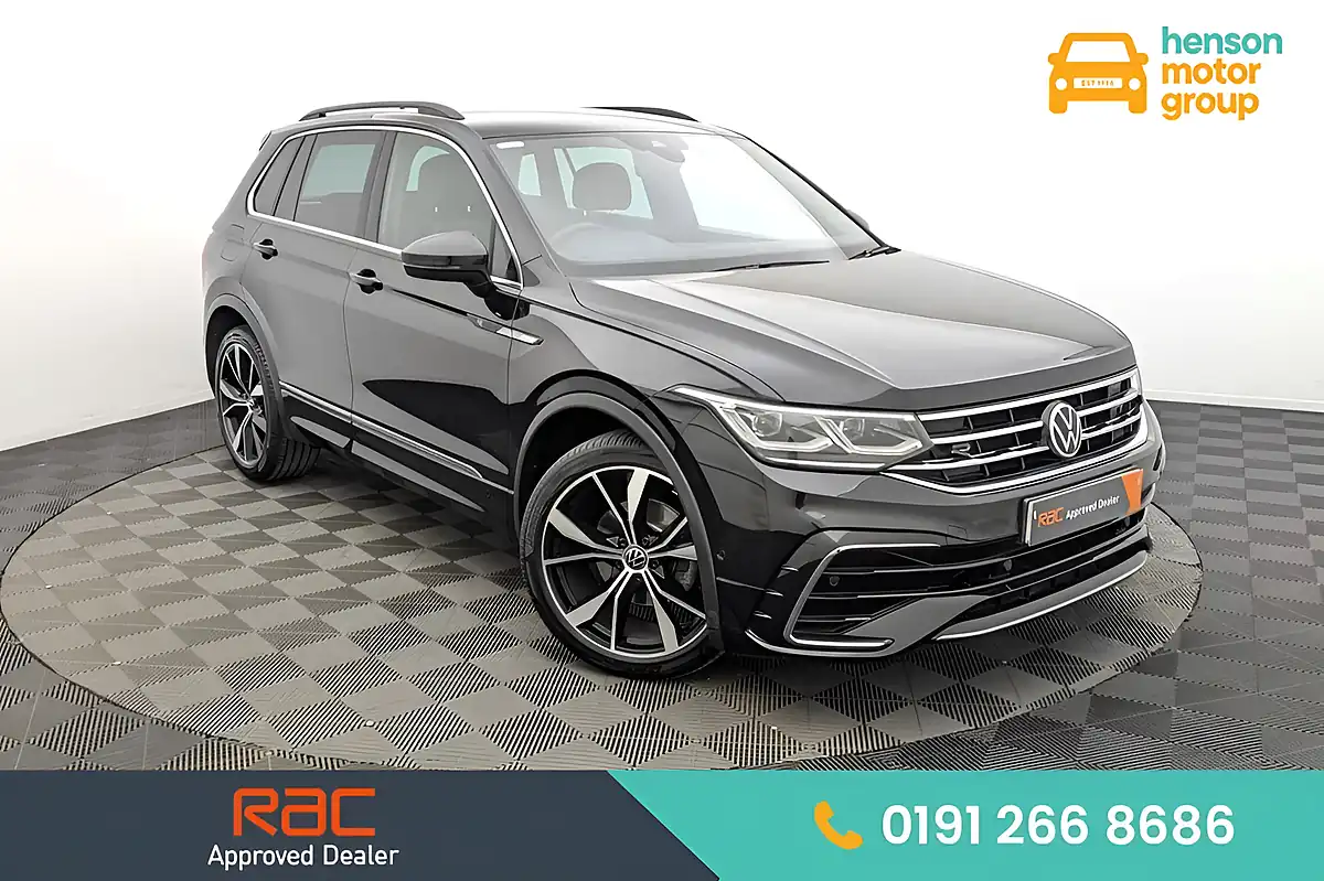 Used 2021 Volkswagen Tiguan R-Line Black - Front View