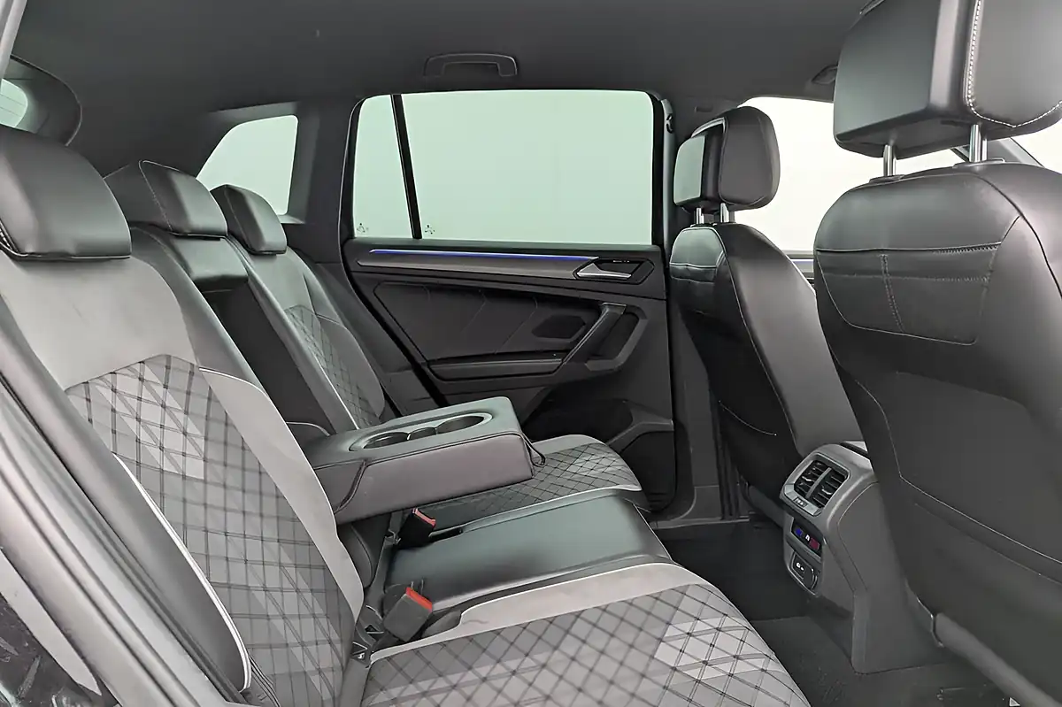 Used 2021 Volkswagen Tiguan R-Line Black - Interior and Exterior details 10