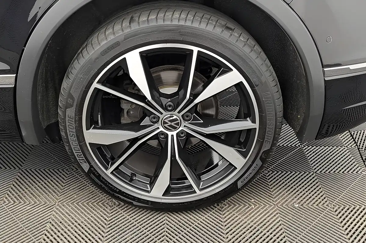 Used 2021 Volkswagen Tiguan R-Line Black - Interior and Exterior details 20