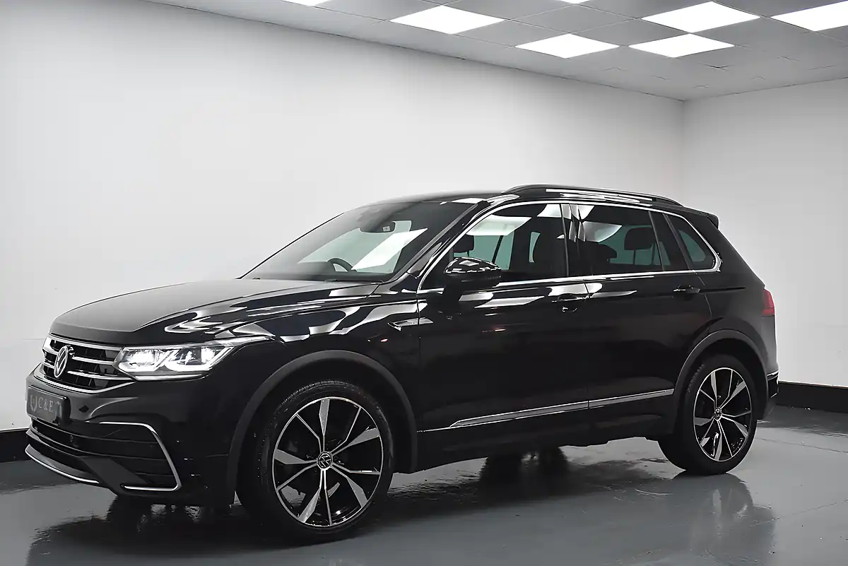 Used 2021 Volkswagen Tiguan R-Line Black - Interior and Exterior details 5