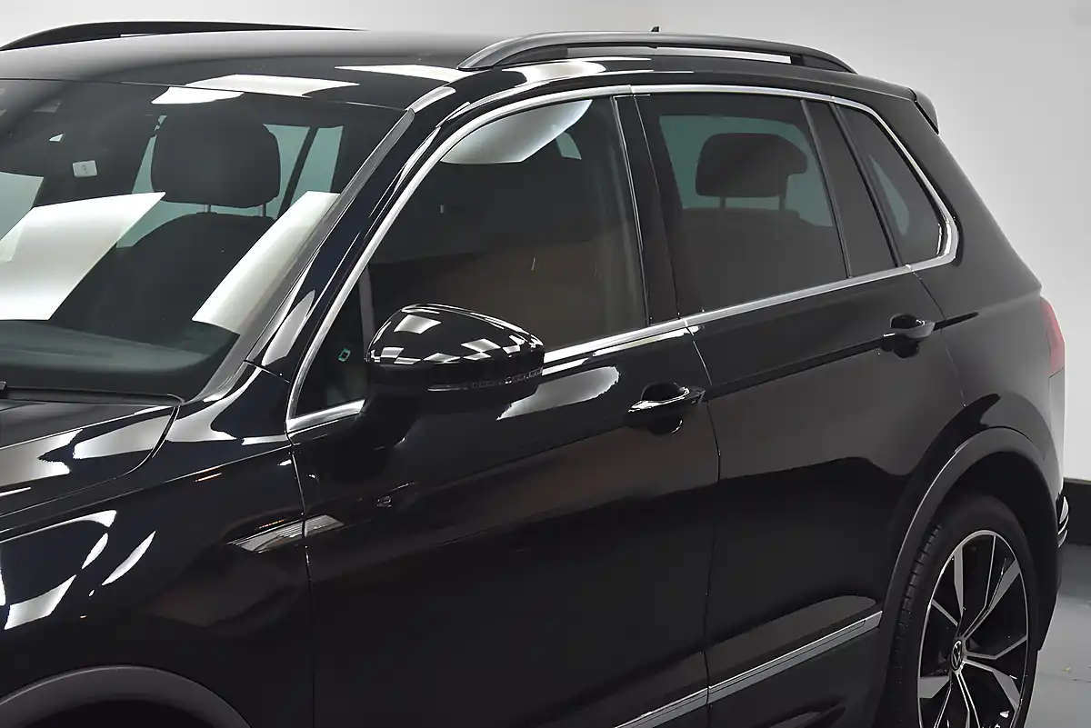 Used 2021 Volkswagen Tiguan R-Line Black - Interior and Exterior details 8