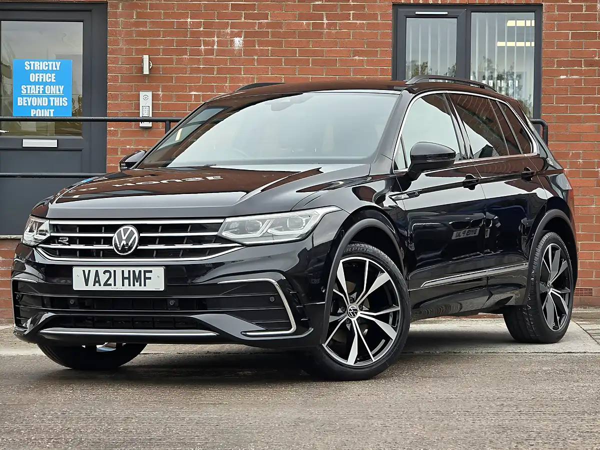 Used 2021 Volkswagen Tiguan R-Line Black - Interior and Exterior details 5