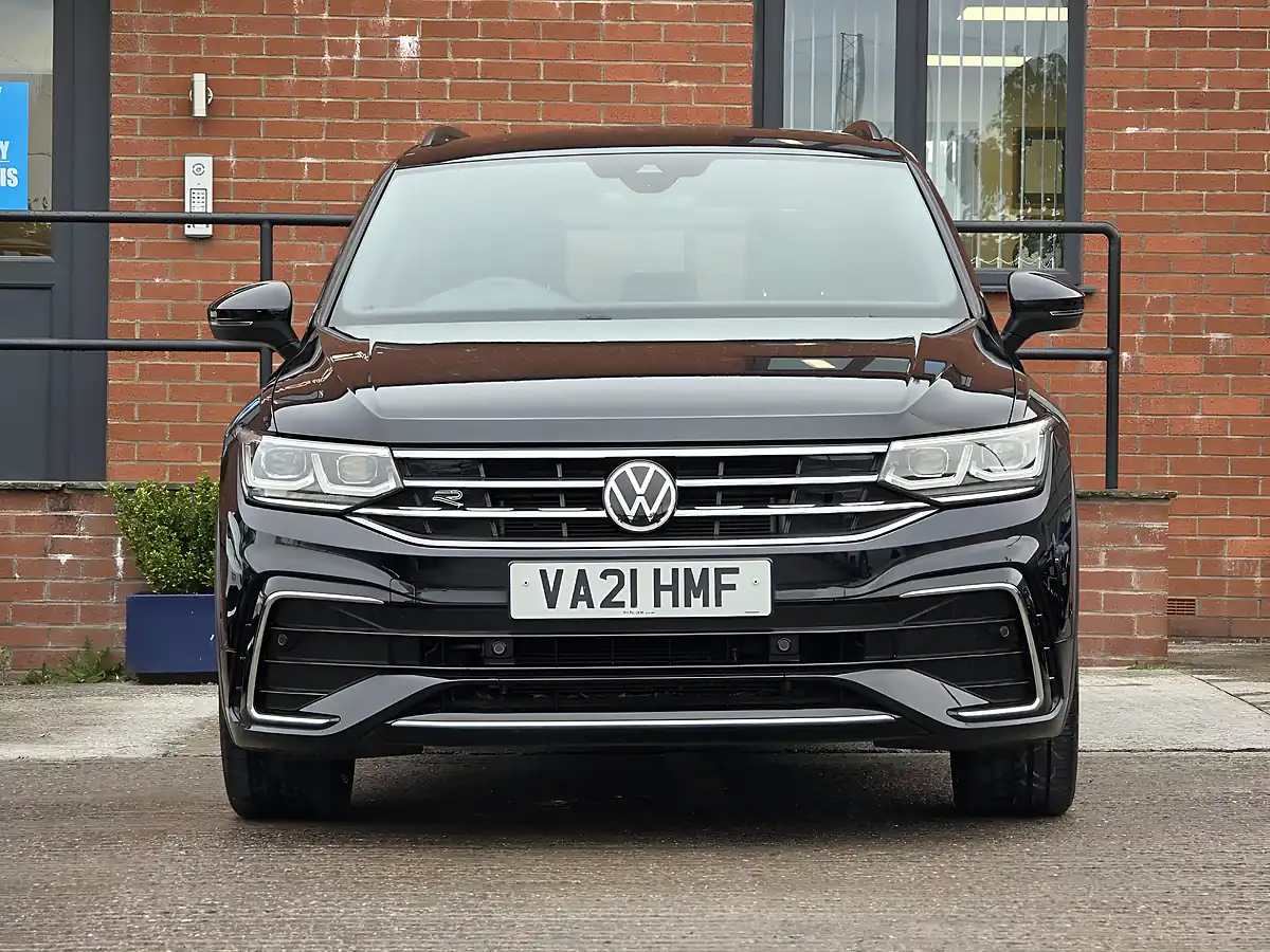 Used 2021 Volkswagen Tiguan R-Line Black - Interior and Exterior details 8