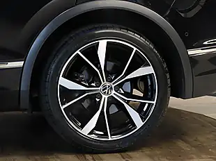 Used 2021 Volkswagen Tiguan R-Line Deep Black - Interior and Exterior details 11