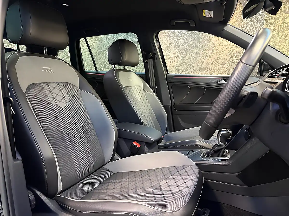 Used 2021 Volkswagen Tiguan R-Line Deep Black - Interior and Exterior details 18