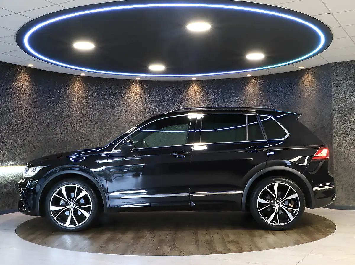 Used 2021 Volkswagen Tiguan R-Line Deep Black - Interior and Exterior details 5