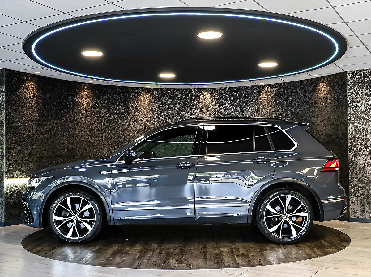 Used 2021 Volkswagen Tiguan R-Line Grey - Interior and Exterior details 4