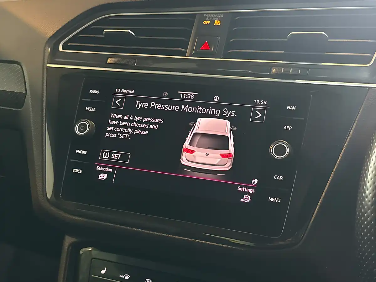 Used 2021 Volkswagen Tiguan R-Line Grey - Interior and Exterior details 17