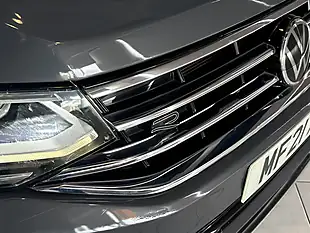 Used 2021 Volkswagen Tiguan R-Line Grey - Interior and Exterior details 4