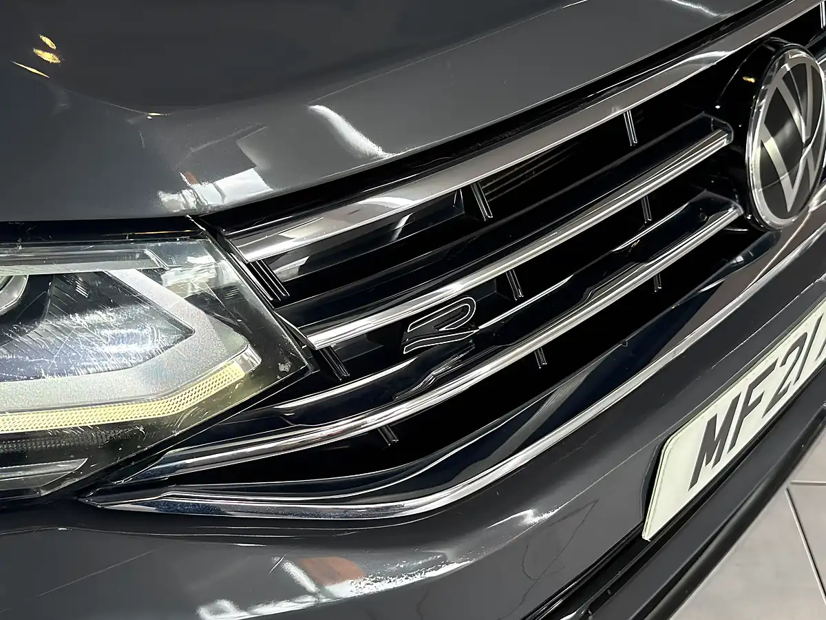 Used 2021 Volkswagen Tiguan R-Line Grey - Interior and Exterior details 4