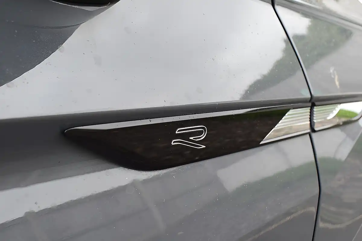 Used 2021 Volkswagen Tiguan R-Line Grey - Interior and Exterior details 13