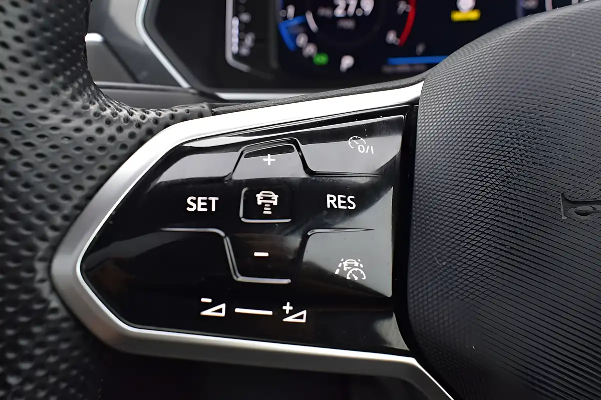 Used 2021 Volkswagen Tiguan R-Line Grey - Interior and Exterior details 20